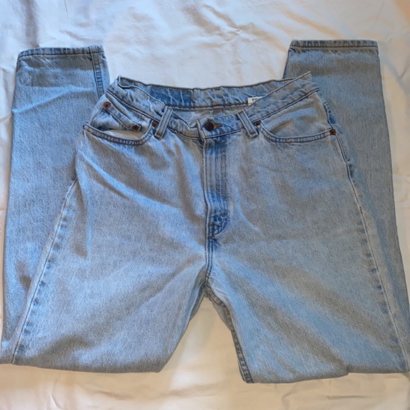 Vintage Levi’s High Waisted Blue Jeans - Picture 5 of 7